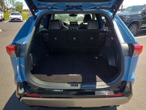 Certified 2022 Toyota RAV4 XSE AWD/4WD image 31