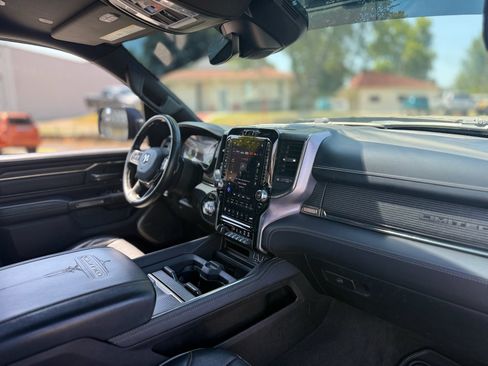 Used 2020 RAM 1500 Limited w/ Black Appearance Package AWD/4WD image 26