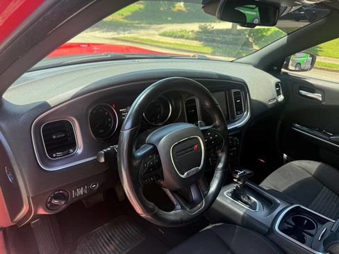Used 2019 Dodge Charger GT RWD image 11