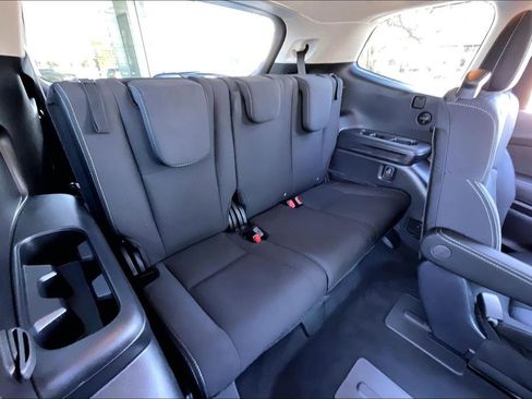 Certified 2024 Subaru Ascent Premium w/ Convenience Package image 31