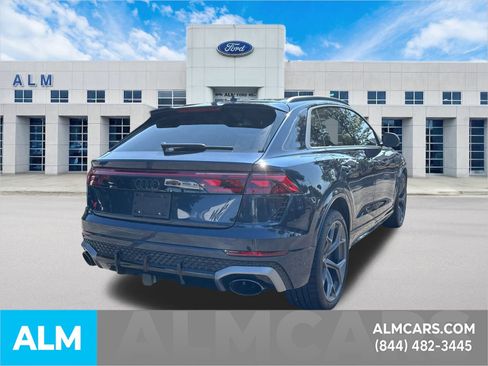 Used 2025 Audi RS Q8 performance image 6