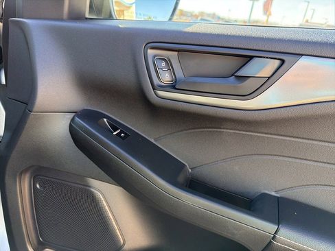 Used 2023 Ford Escape Active image 18