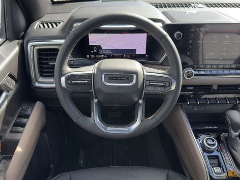 New 2026 GMC Canyon Denali AWD/4WD image 12