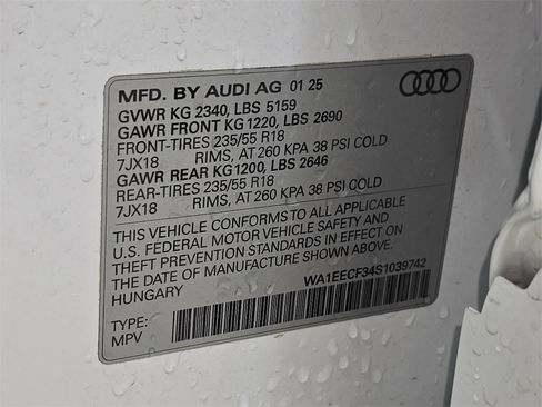 Certified 2025 Audi Q3 2.0T Premium Plus w/ Premium Plus Package image 38