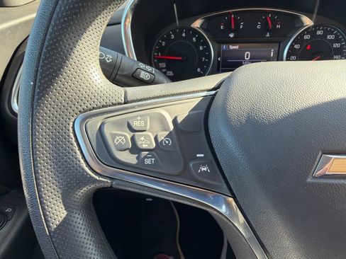 Used 2024 Chevrolet Equinox LT FWD image 11