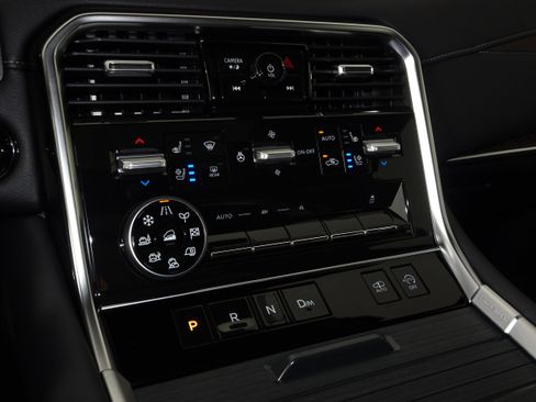 New 2026 Nissan Armada Platinum Reserve image 35