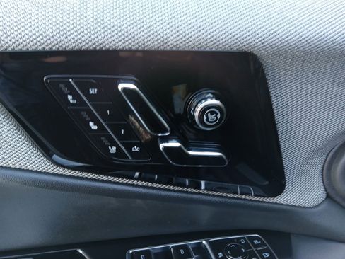 Used 2025 Cadillac Optiq Luxury 2 w/ LPO, Floor Liner Package image 11