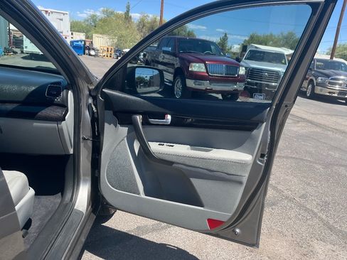 Used 2015 Kia Sorento LX FWD image 34