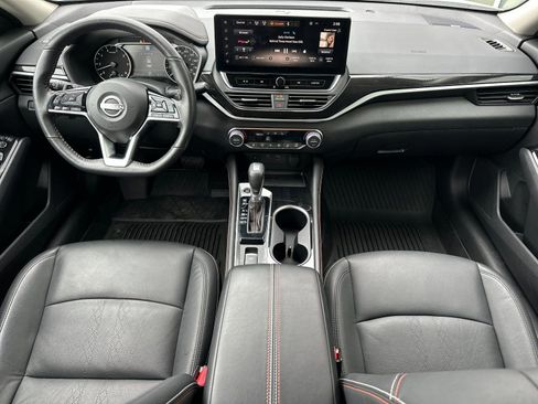 Used 2024 Nissan Altima 2.0 SR image 12