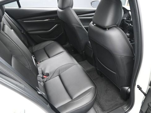 Used 2025 MAZDA MAZDA3 s FWD image 29
