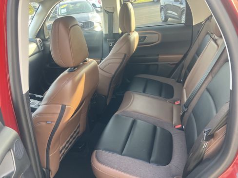 Certified 2025 Ford Bronco Sport Outer Banks w/ Outer Banks Tech Package+ AWD/4WD image 14