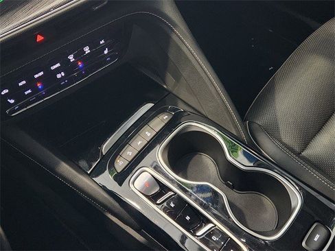 Certified 2021 Buick Envision Essence w/ Sport Touring Package image 23