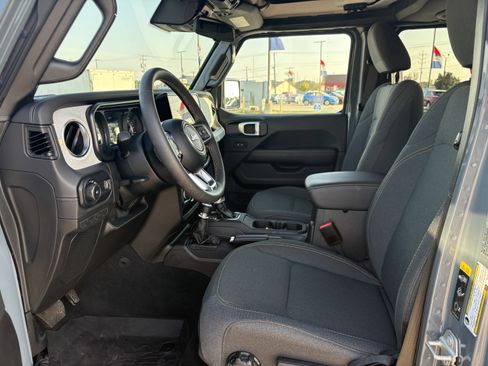 Used 2024 Jeep Wrangler Sahara w/ Dual Top Group image 10