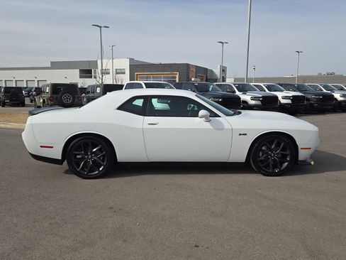 Used 2023 Dodge Challenger R/T w/ Blacktop Package image 5