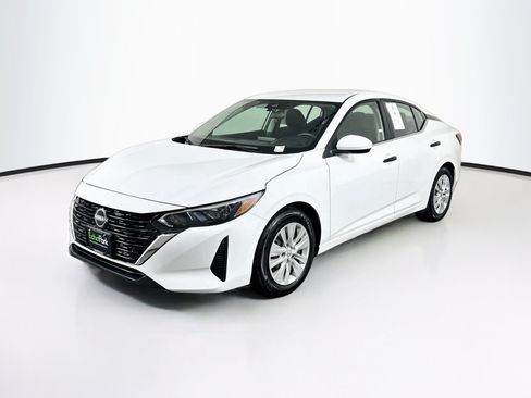 Used 2024 Nissan Sentra S FWD image 3