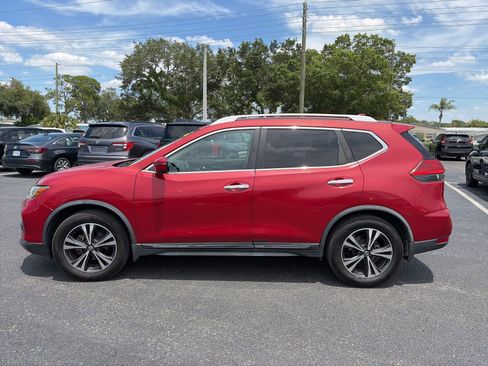 Used 2017 Nissan Rogue SL FWD image 4