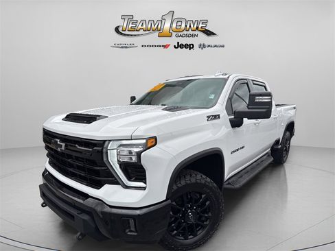 Used 2025 Chevrolet Silverado 2500 LTZ w/ Trail Boss Package image 4