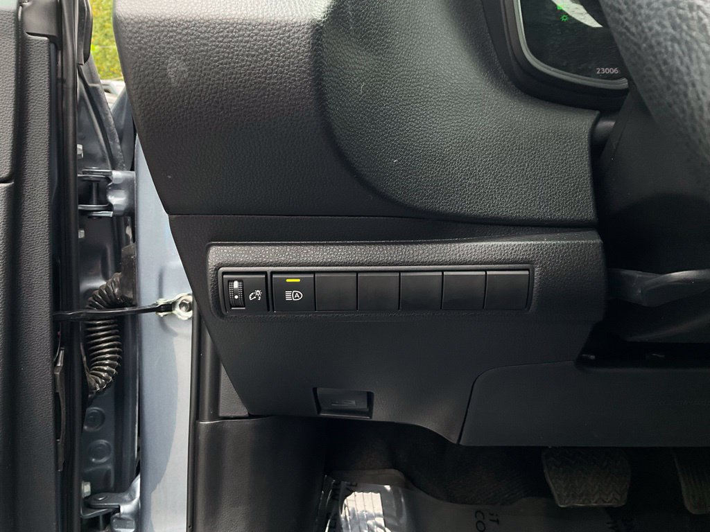Used 2026 Toyota Corolla LE FWD image 13