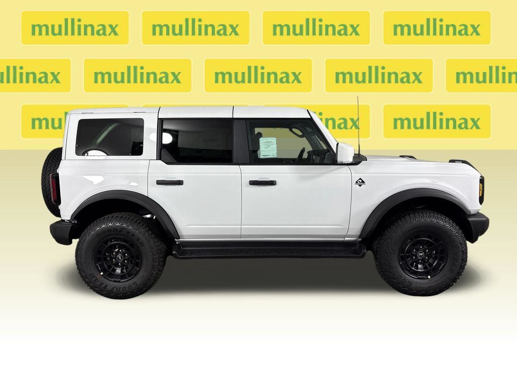 New 2026 Ford Bronco Outer Banks w/ Sasquatch Package AWD/4WD image 2