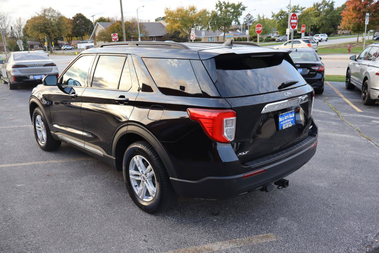 Used 2021 Ford Explorer XLT AWD/4WD image 5