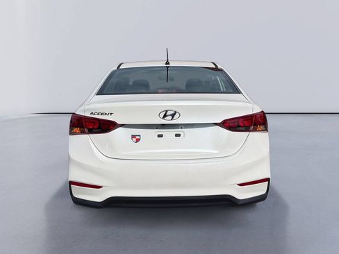Used 2021 Hyundai Accent SE FWD image 4