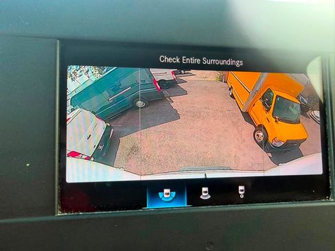 Used 2020 Mercedes-Benz Sprinter 2500 w/ Driver Convenience Package image 31