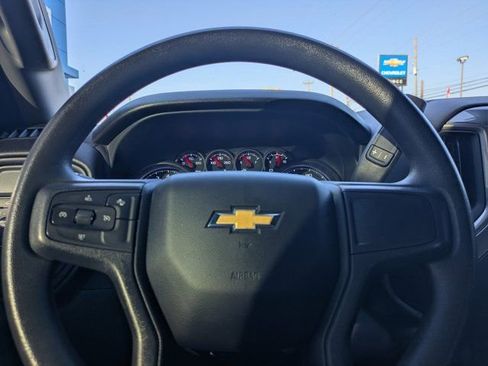 Used 2024 Chevrolet Silverado 1500 Custom image 28