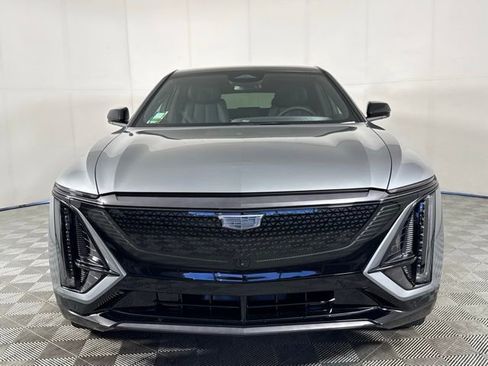 New 2026 Cadillac Lyriq Sport AWD/4WD image 9