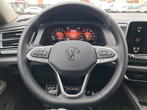 New 2026 Volkswagen Atlas Peak Edition AWD/4WD image 19