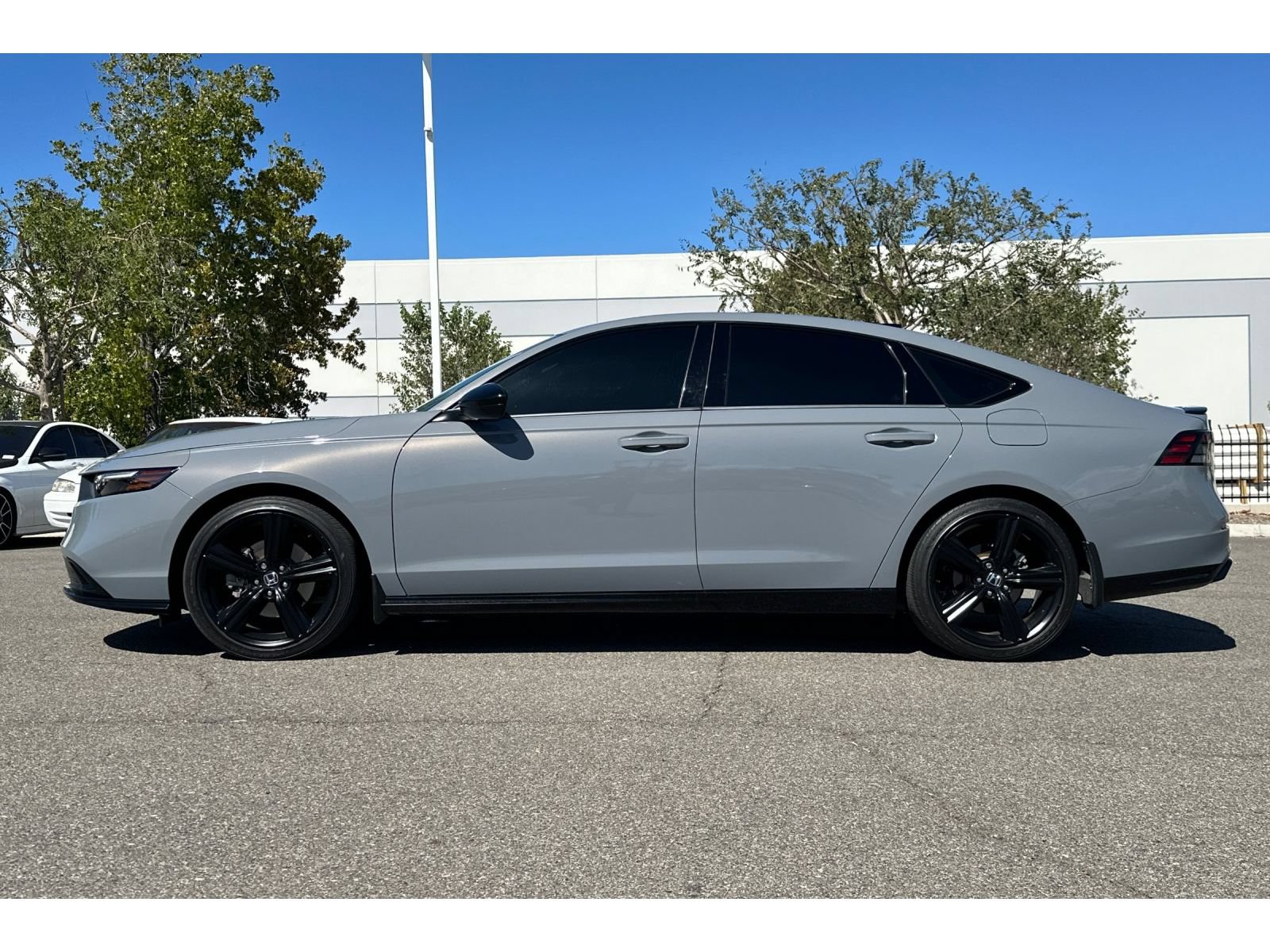 Used 2023 Honda Accord Sport image 2