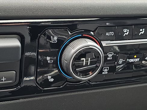 Used 2024 Chevrolet Silverado 2500 LTZ w/ LTZ Plus Package image 27