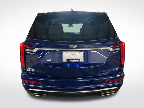 Used 2025 Cadillac XT6 Premium Luxury w/ LPO, Floor Liner Package AWD/4WD image 4