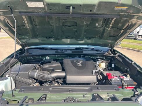 Used 2021 Toyota Tacoma SR5 w/ Trail Edition AWD/4WD image 14