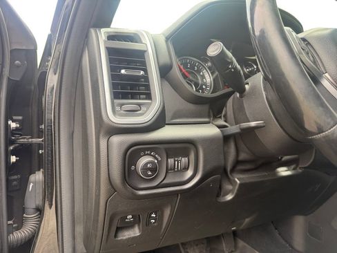 Used 2019 RAM 1500 Big Horn AWD/4WD image 13