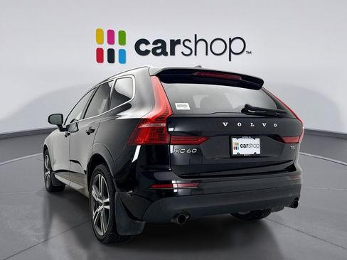 Used 2019 Volvo XC60 T5 Momentum w/ Premium Package image 3