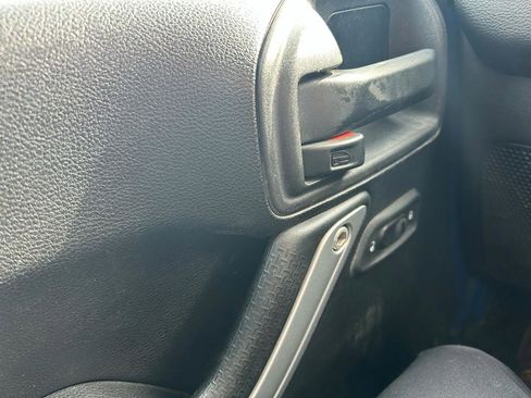 Used 2015 Jeep Wrangler Unlimited Sahara w/ Katzkin Premium Leather Group image 25