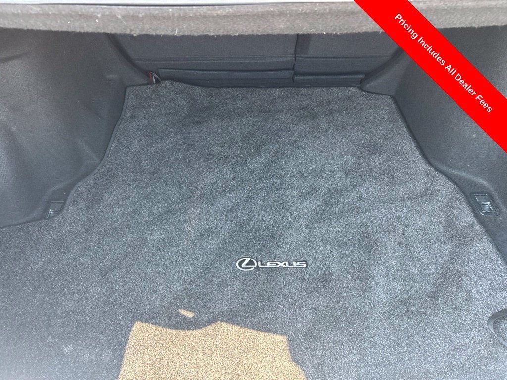 Used 2017 Lexus IS 200t w/ Premium Package RWD image 17