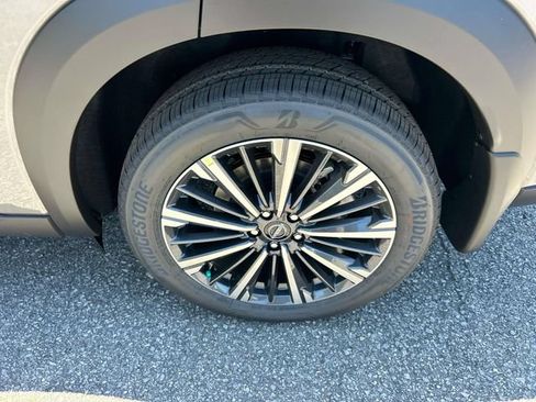 New 2026 Nissan Pathfinder Platinum AWD/4WD image 11