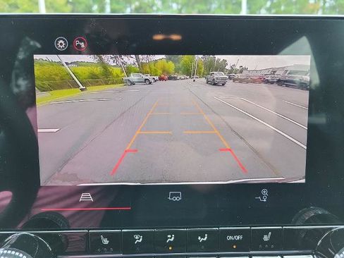 New 2026 GMC Canyon Elevation w/ Convenience Package image 19