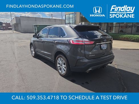 Used 2020 Ford Edge Titanium w/ Class II Trailer Tow Package AWD/4WD image 3