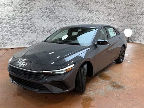 New 2026 Hyundai Elantra Sport w/ Cargo Package image 4