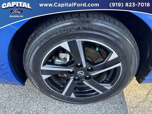 Used 2025 Nissan Sentra SV FWD image 13