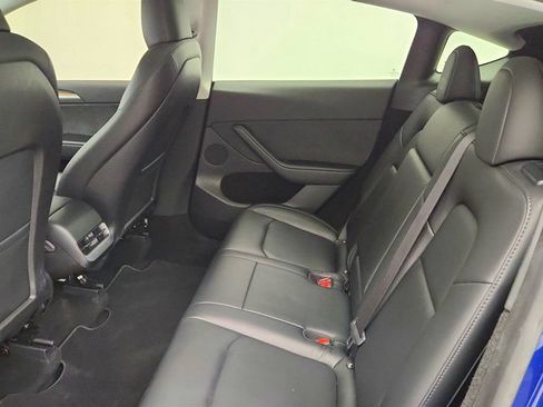 Used 2023 Tesla Model Y AWD image 24