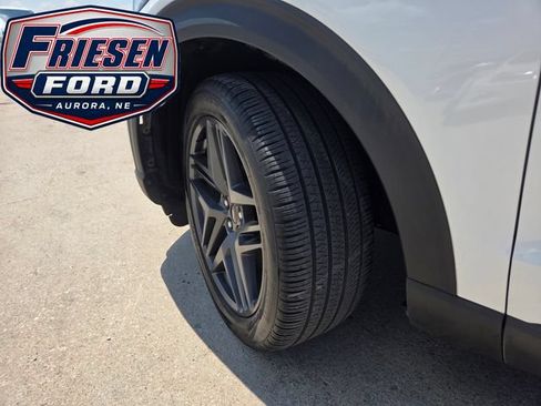 Used 2025 Ford Explorer ST-Line w/ Premium Package AWD/4WD image 7