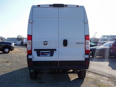 New 2024 RAM ProMaster 1500 w/ Premium Convenience Group image 9