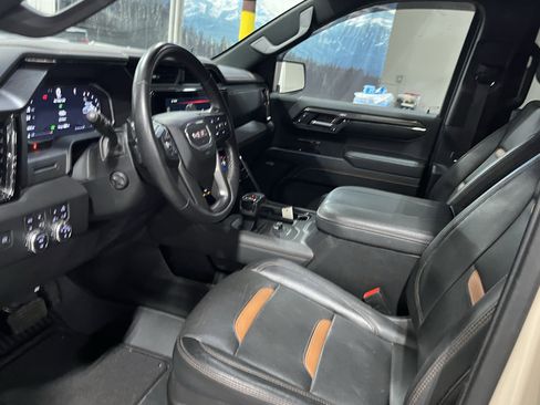Used 2023 GMC Sierra 1500 AT4 w/ AT4 Premium Package image 11