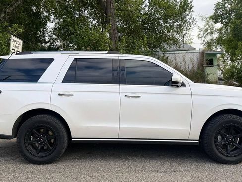 Used 2019 Ford Expedition Limited w/ Cargo Package AWD/4WD image 5
