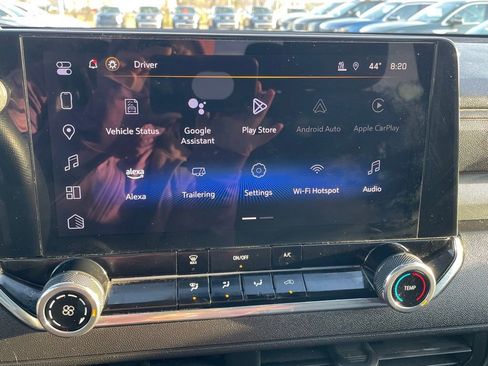 Used 2024 Chevrolet Colorado W/T image 15