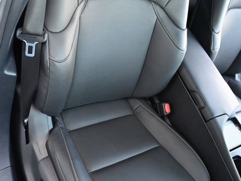 Used 2025 Lexus ES 300h 300h image 17