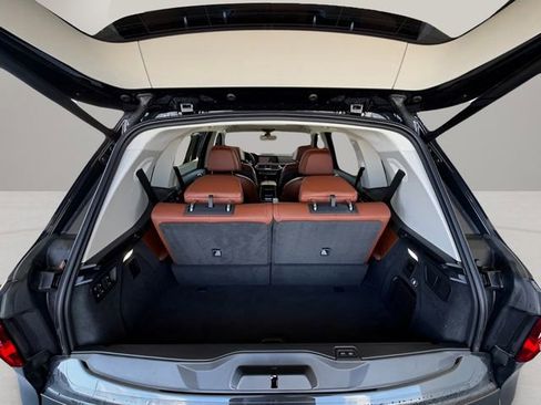 Used 2021 BMW X7 xDrive40i w/ Premium Package 2 image 36